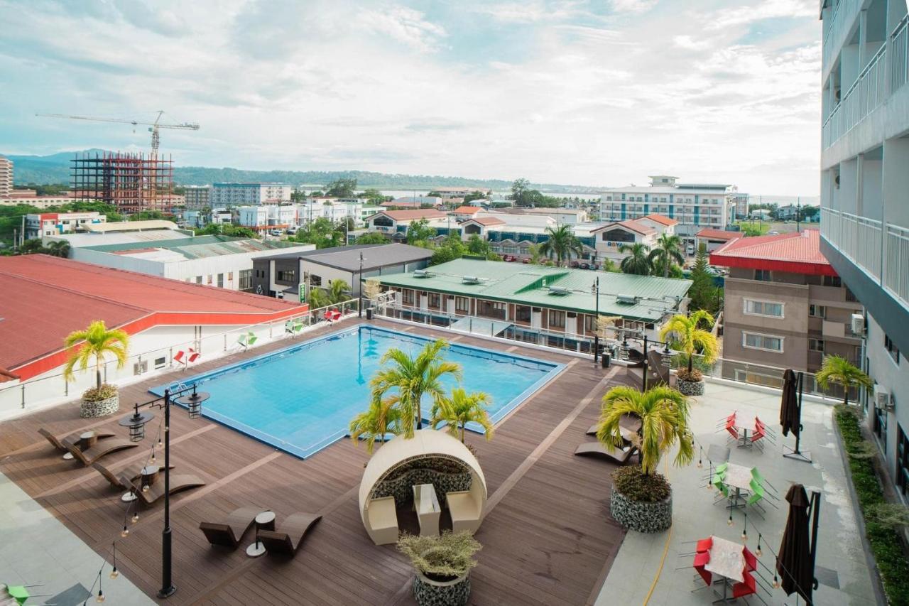 Subic Riviera Hotel And Residences Olongapo Buitenkant foto